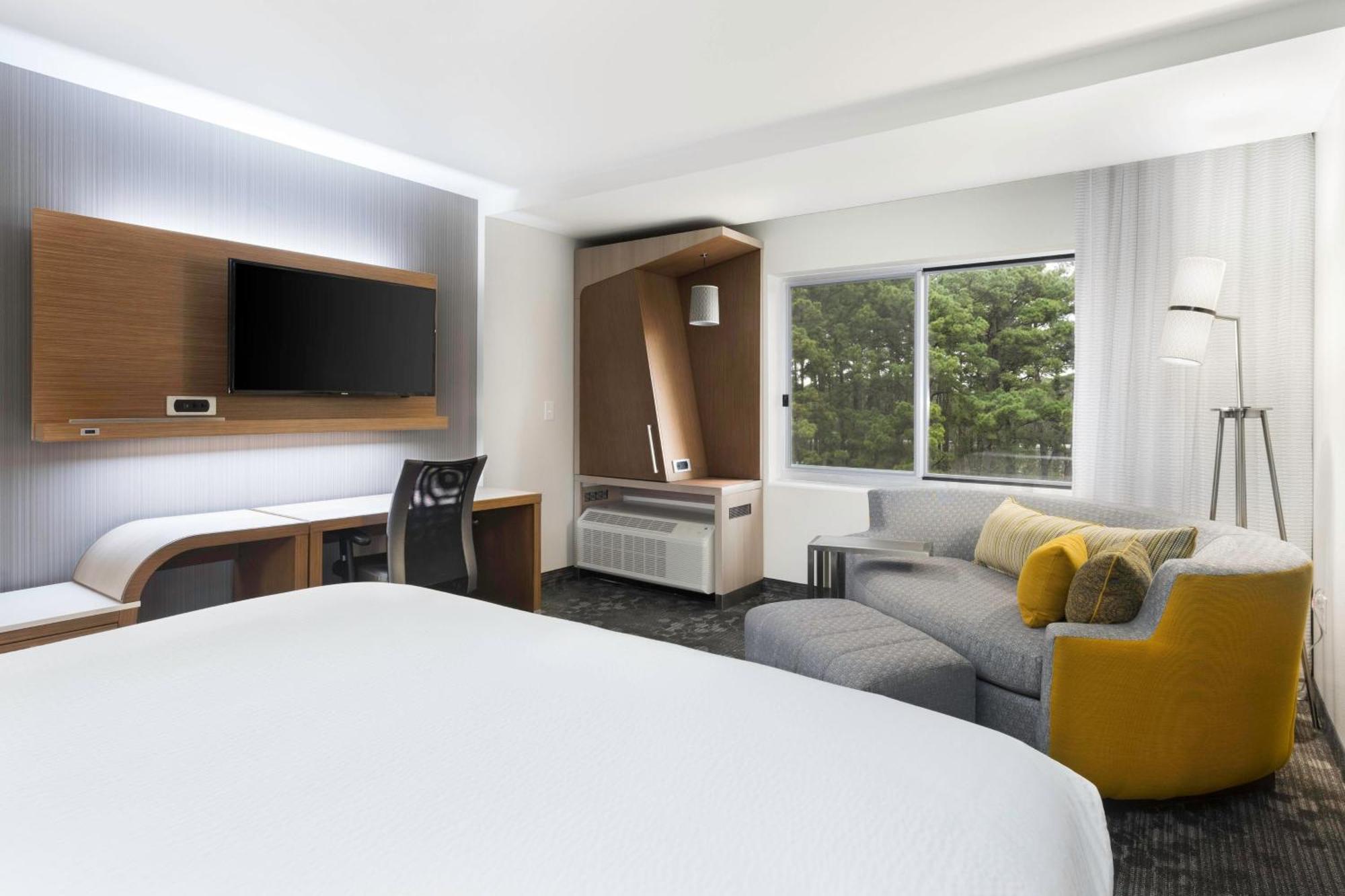 Отель Courtyard By Marriott Растон Экстерьер фото
